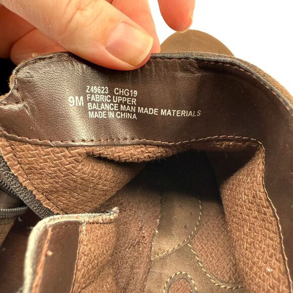 B.O.C Born Concepts Slouch Ankle Boots Size 9 Blanche Brown Buckle Zip Cozy GUC - Picture 10 of 15